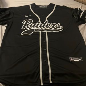 Size XL Nike Raiders Jersey